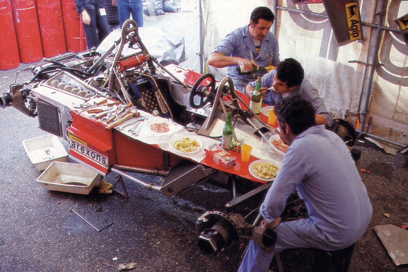 Illustration for article titled Vintage F1 photo dump #4